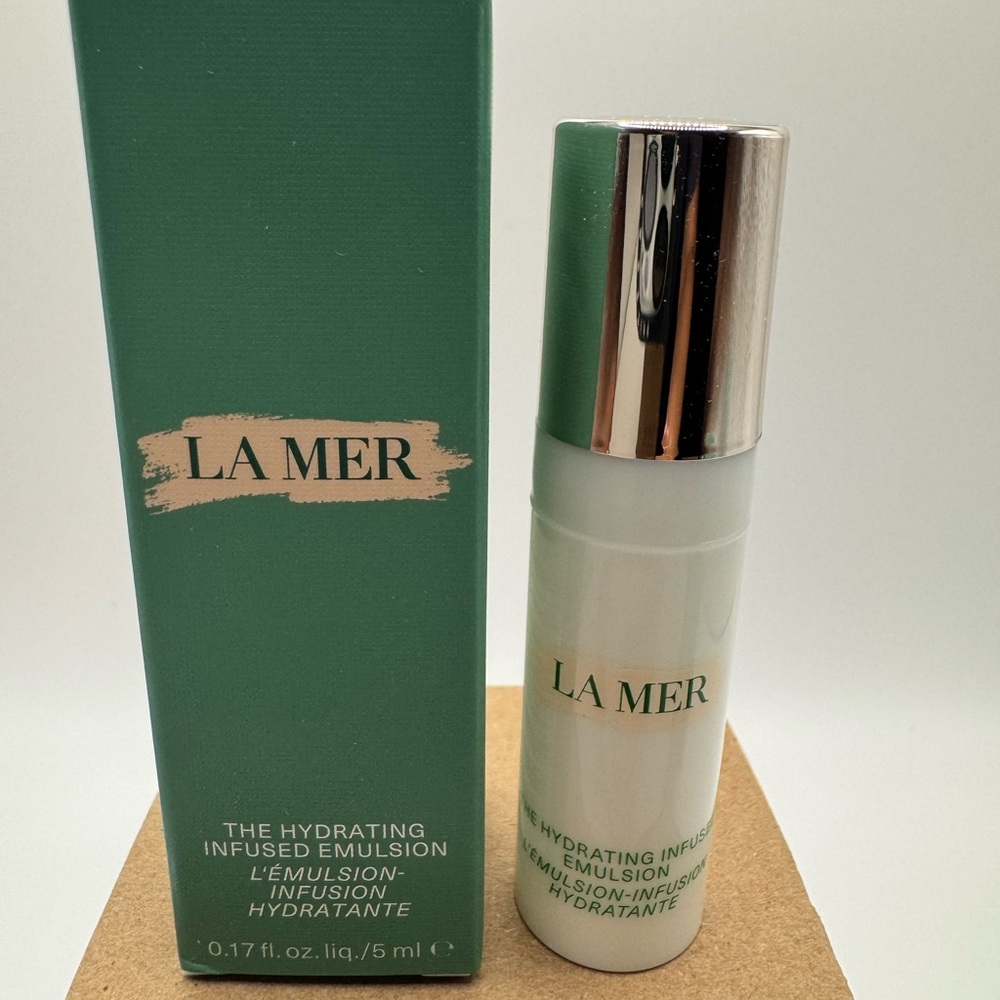 La Mer Skincare Set Mini Travel Bundle - Picture 2 of 5